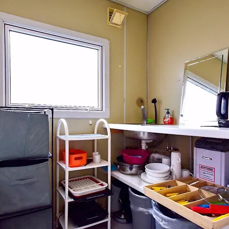 Kaiserbad-ahlbeck-rustikales-holzhaus-strandbude