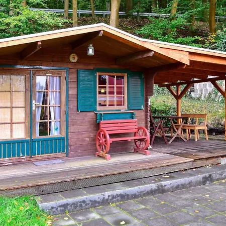 度假居 Kaiserbad-ahlbeck-rustikales-holzhaus-strandbude 塞巴特黑灵斯多夫