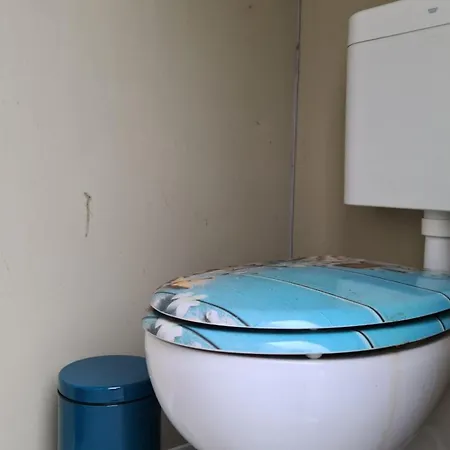 Дом отдыха Kaiserbad-ahlbeck-rustikales-holzhaus-strandbude