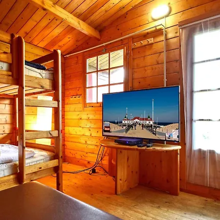 Kaiserbad-ahlbeck-rustikales-holzhaus-strandbude Feriehus Heringsdorf (Usedom)