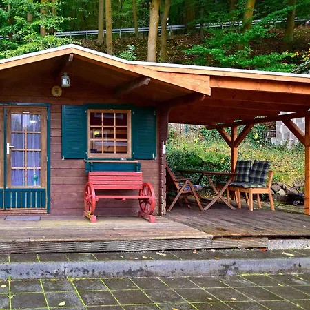 Kaiserbad-ahlbeck-rustikales-holzhaus-strandbude *