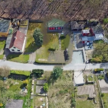 Kaiserbad-ahlbeck-rustikales-holzhaus-strandbude Дом отдыха Херингсдорф